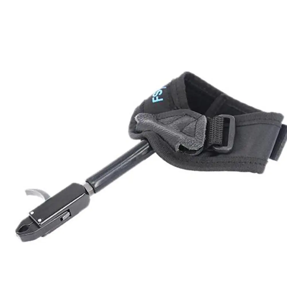 

Adjustable Fs Wrist Spreader Automatic Springback Design 360 Degree Rotating Pliers Archery Accessories