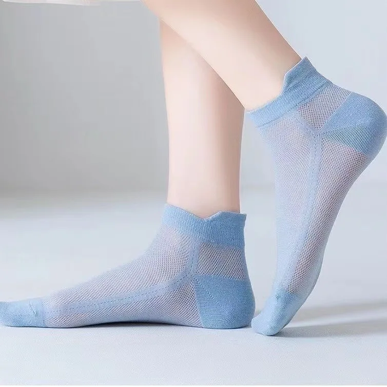 Socks Women's Short Socks Summer Thin Anti-odor Sweat Absorption Breathable White and Black Mesh Shallow Mouth Boat Socks