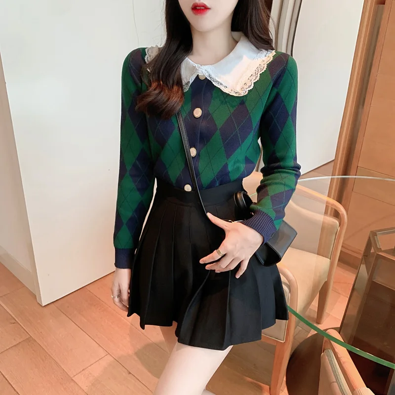 Кружевная комбинированная кукла будет выгодной ценой минус вязаный свитер