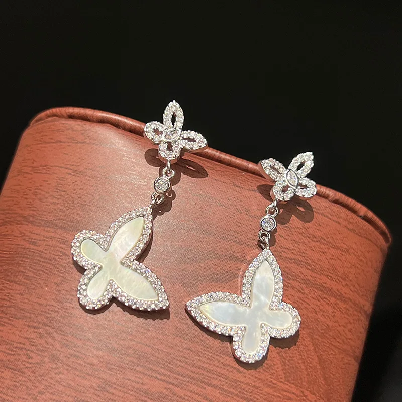 

Bilincolor Fashion White Shell Butterfly Earring for Women