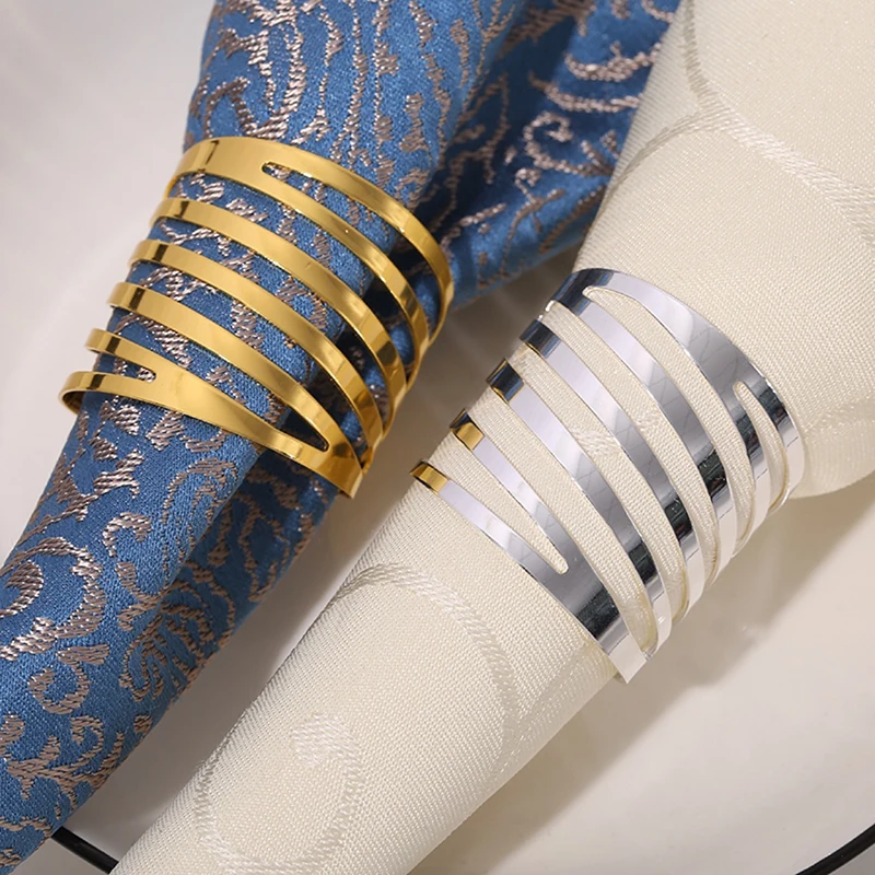 

12pcs Metal Wedding Napkin Rings Hollow Out Family Use Napkin Buckle Holder Party Gatherings Everyday Decor Table Decoration