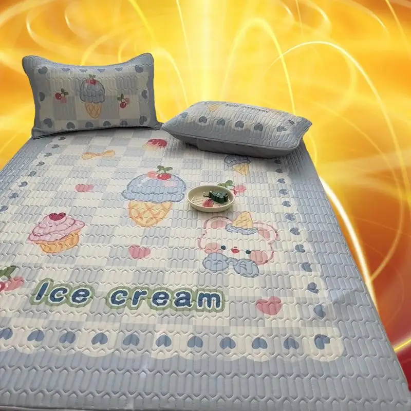 

Набор из трех предметов с симпатичным латексным ковриком для комфорта