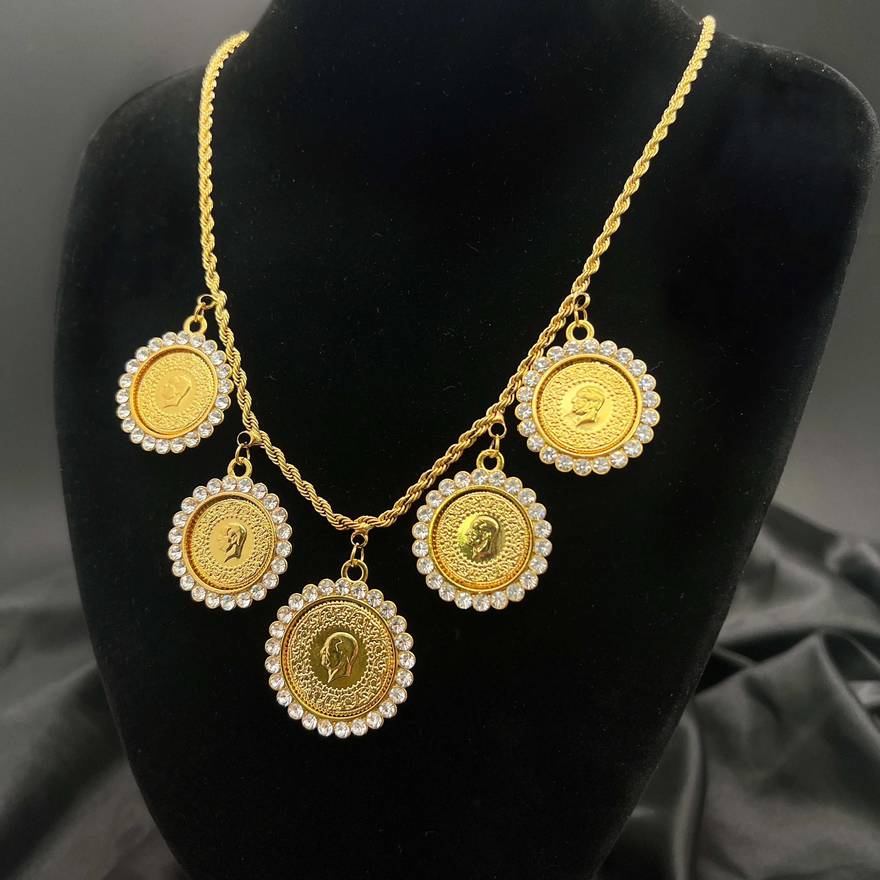 

MANDI Rhinestone Ottoman Coin Pendant Twist Chain Necklace High Quality Women's Gold Plated Non-fading Muslim Wedding Jewelry
