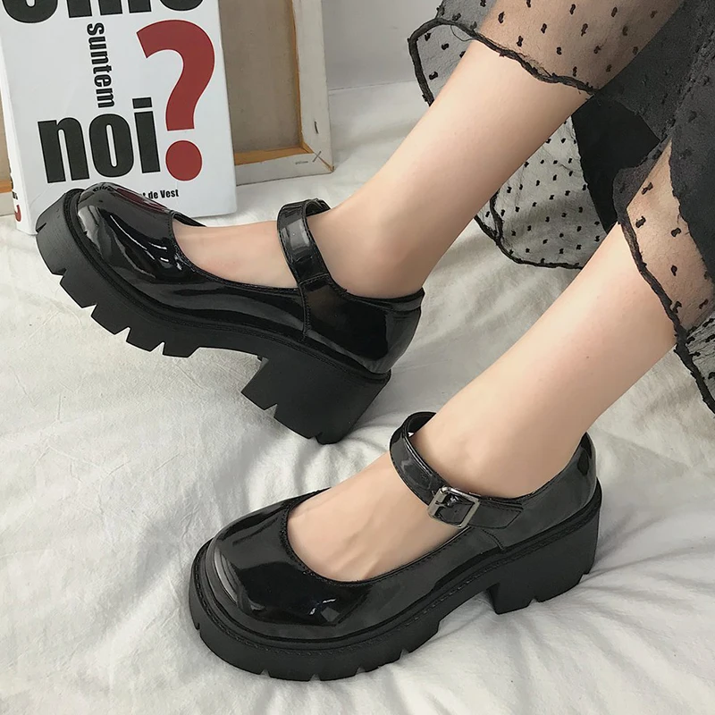 Фото Женские кожаные туфли на платформе повседневная обувь толстой подошве Лолита