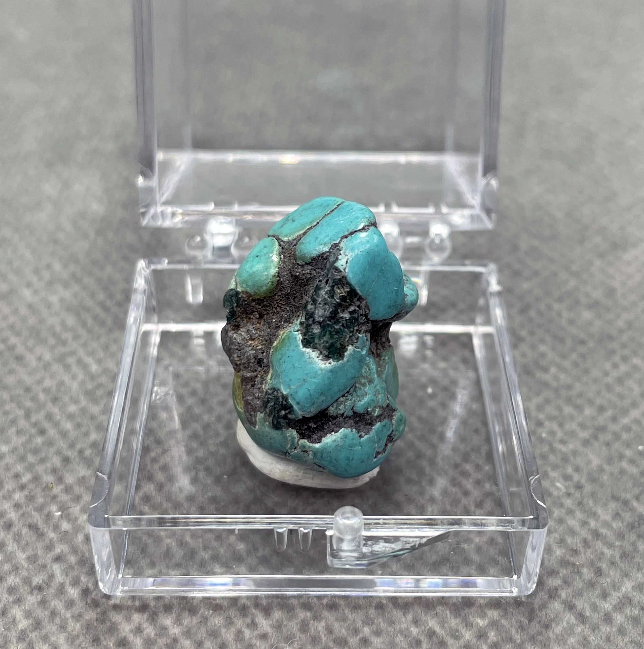 

Very rare! 100% Natural polish Turquoise Mineral specimen stones and crystals healing crystals quartz (box size 3.4 cm)