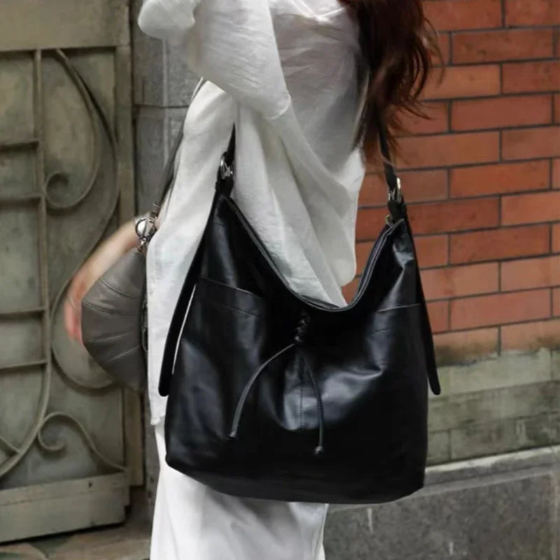 Кожаная большая сумка Laziness вместимость легкая тонкая мягкая верхний слой