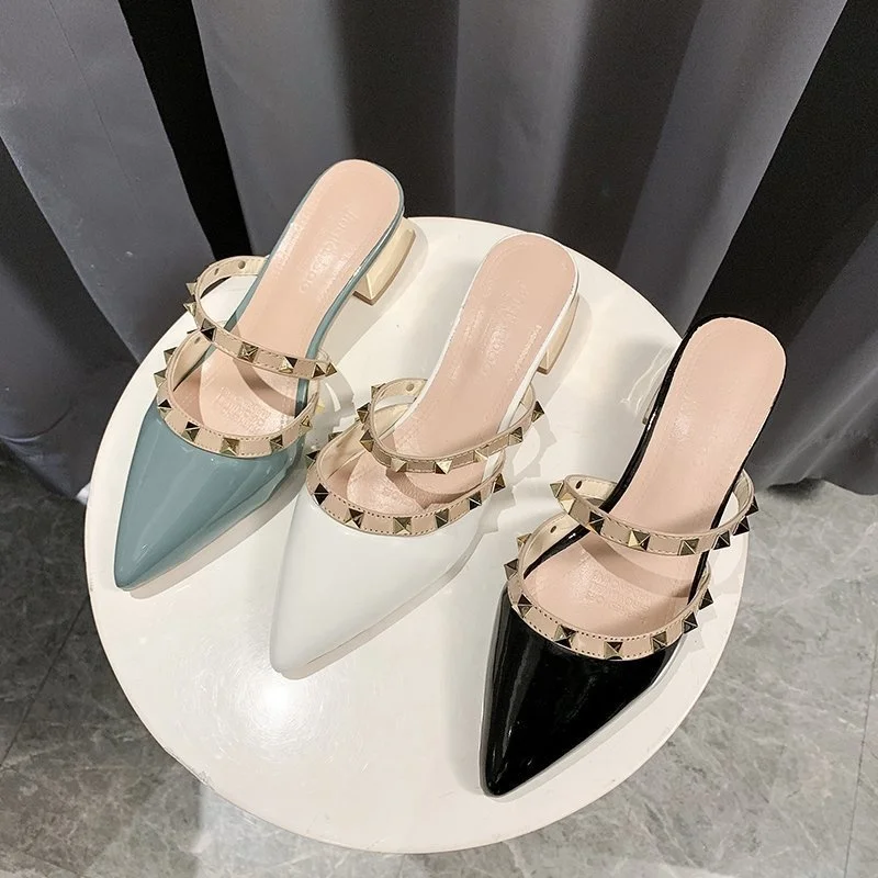 

2023 женские сексуальные тапочки на массивном каблуке, летние женские сандалии с заклепками на квадратном каблуке, Женская искусственная кож...