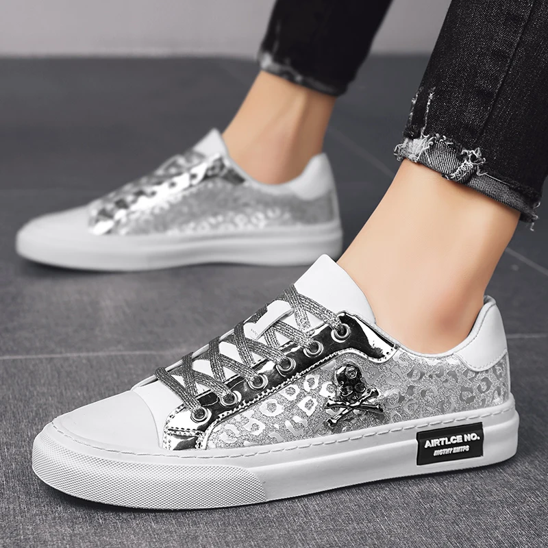 

Shoes for Men Golden Glitter Leather Shoes ComfortFlat Casual Skate Shoes Lace-up Tinsel Skulls Bee Sneakers Zapatillas Hombre