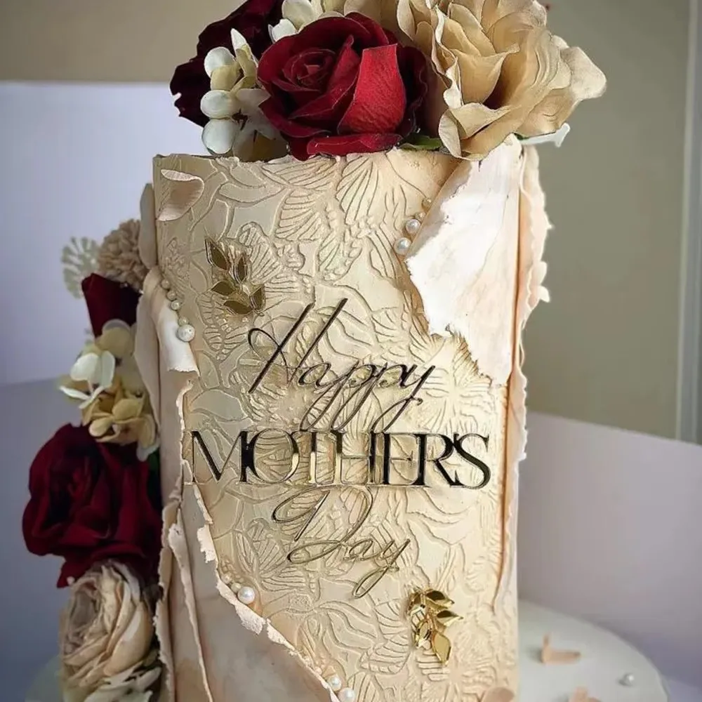 

Золотой акриловый топпер для торта «С Днем матери»