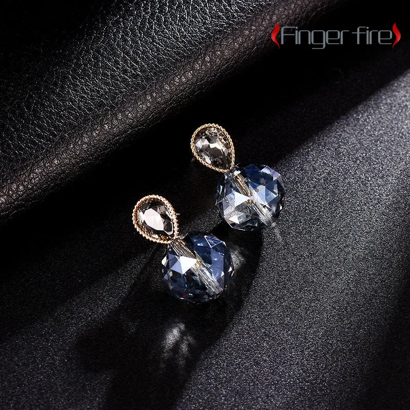 Sophisticated Luxurious Sky Blue Sparkling Earrings Unique Clear Drop Jewelry