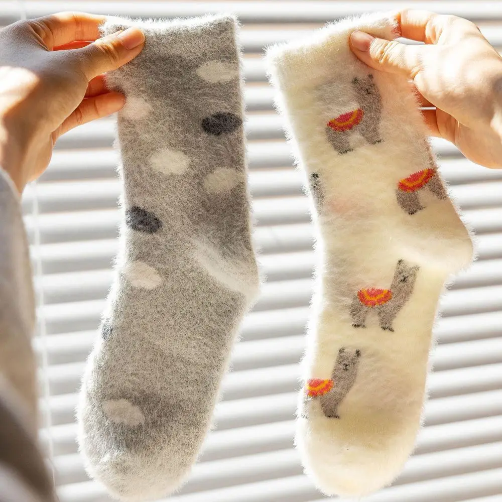 

Autumn Winter Warm Mink Velvet Socks Women's Fashion and Comfortable Home Tube Socks Creative Animal Alpaca Printed Cotton Socks