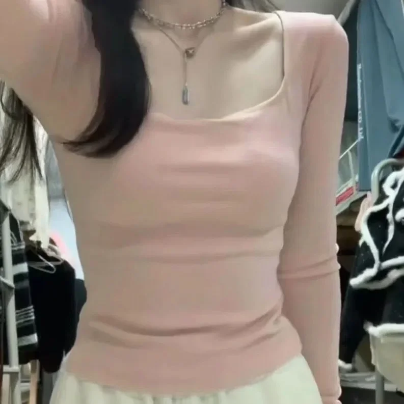 Женская утепленная мягкая упругая футболка с квадратным вырезом осенне-зимний