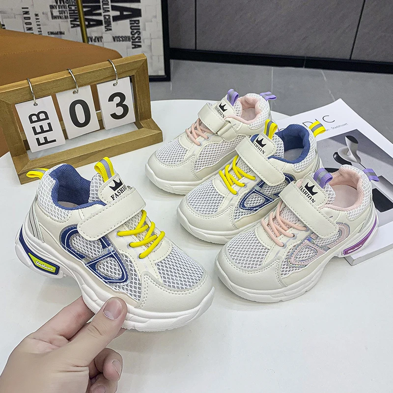 

Универсальные школьные спортивные туфли для мальчиков, новинка 2022, детские летние модные легкие сетчатые Нескользящие простые кроссовки для девочек в ассортименте