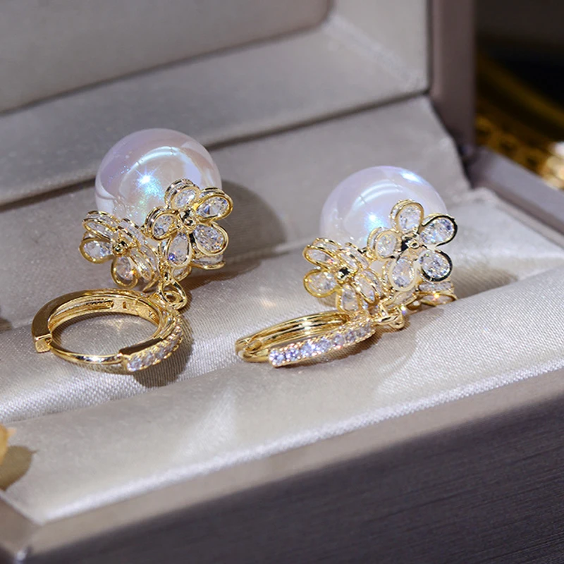

Luxury Cute Austrian Round Crystal Zirconia Stud Earrings Women Wedding Imitation Pearl Snowflake Bride Girl Jewelry Gift 2022