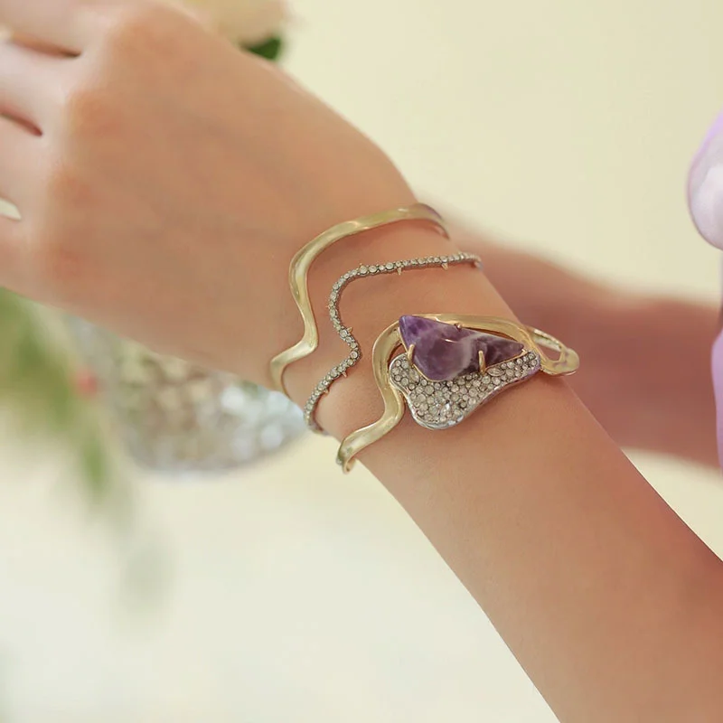 

Timeless Wonder Retro Zirconia Geo Stone Open Bangle for Women Designer Jewelry Punk Gothic Luxury Brand Slay Runway Rare 4523