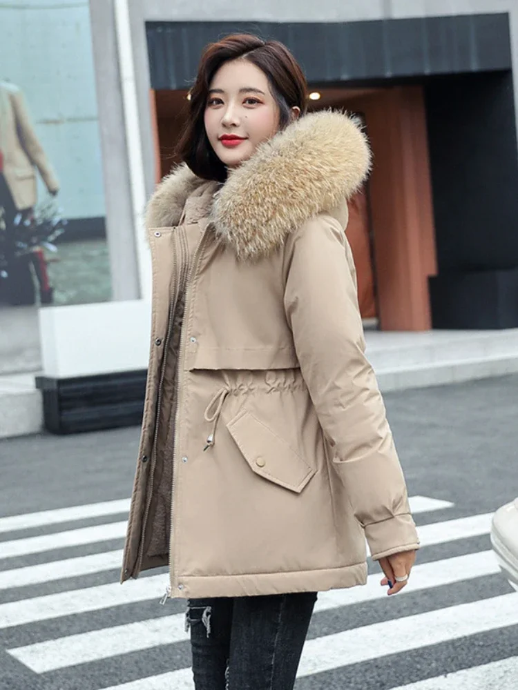 Рисунок 2 - Женская зимняя куртка