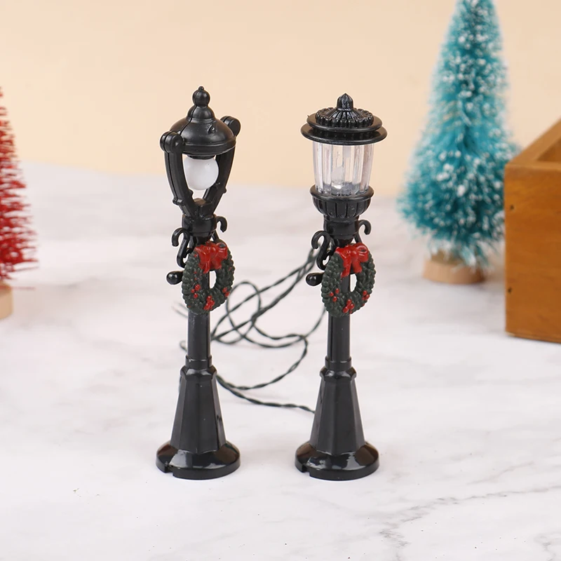 

1：12 Mini Dollhouse Christmas Street Lamp Light Chair Model Miniature Living Room Doll House Accessories Home Garden Decoration