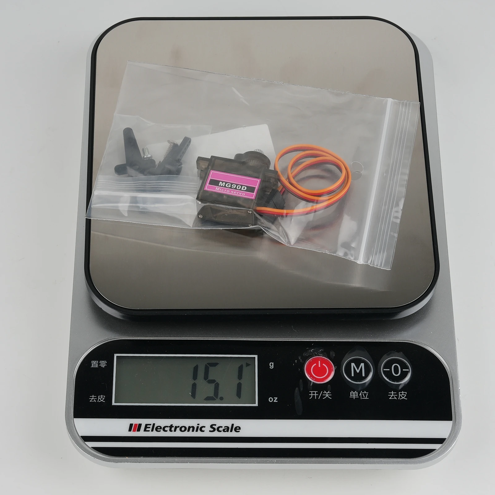 MG90D Micro Digital Servo Металлическая шестерня Щеточный двигатель 180 Угол управления без