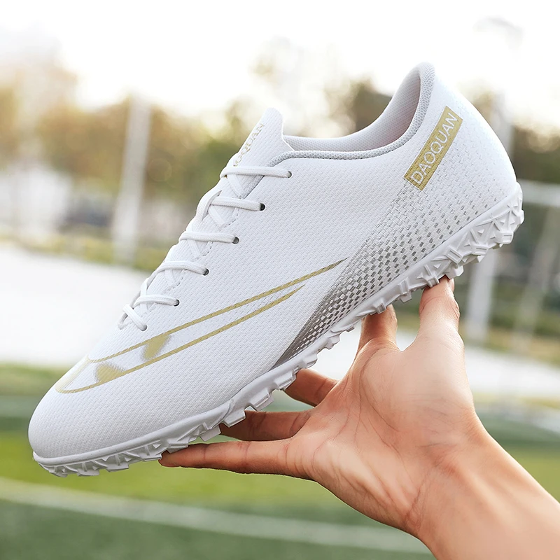 Men Low-Top Professional Soccer Shoes Anti-Slip Kids Grass Training Football Boots Ultralight FG/TF Non-Slip Chuteira Size 35-45