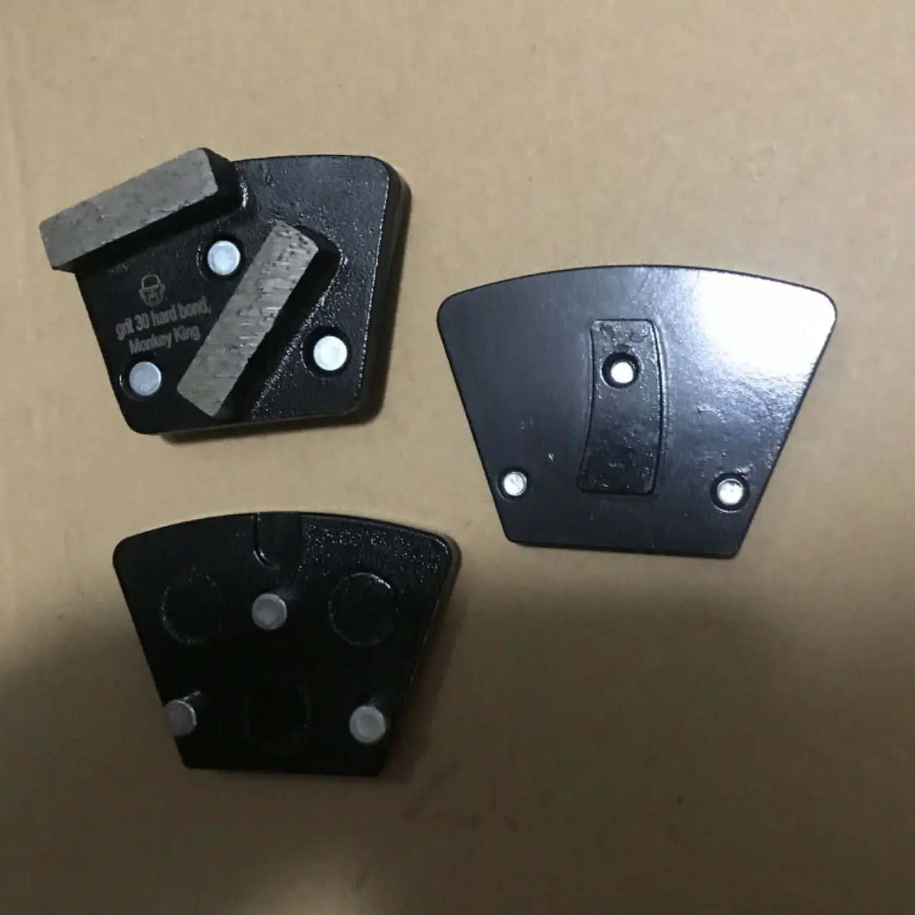 

Адаптер диаметром 8 мм подходит для шлифовальной машины Klindex для использования трапециевидных алмазных башмаков для инструмента по бетону