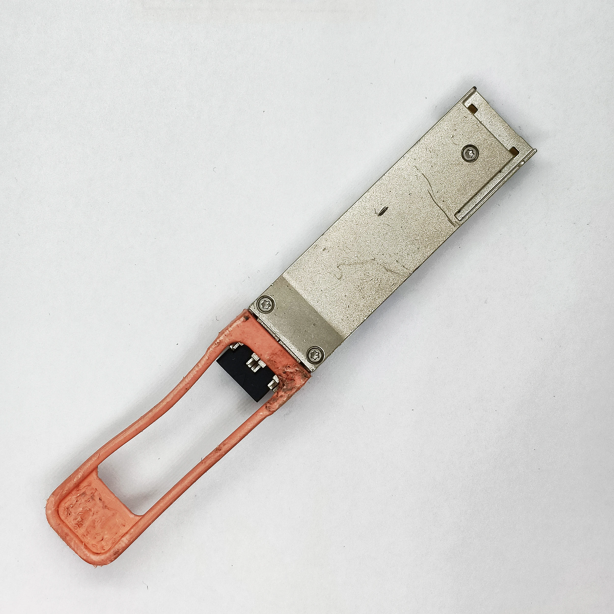 Подлинный для Finisar FTL4S1QE2C Alpha unit 40GE SWDM4 850nm MMF 300m LC QSFP бывший в употреблении