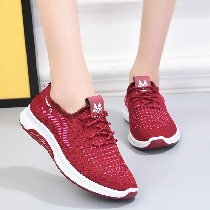 

Old Beijing Cloth Shoes Women Flat Sneakers Non-slip Wearable Mother Walking Shoes Womens Sneaker Mesh Casual Sports Shoe
