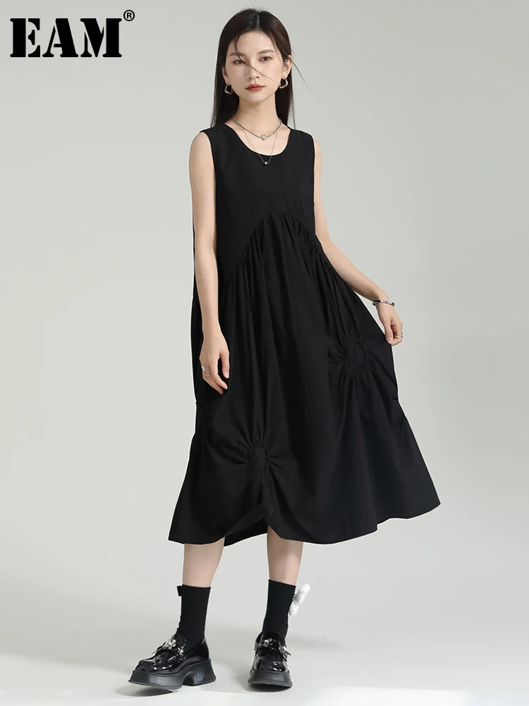 

[EAM] Women Black Pleated Irregular Long Elegant Dress New Round Neck Sleeveless Loose Fit Fashion Spring Summer 2023 1DF7743