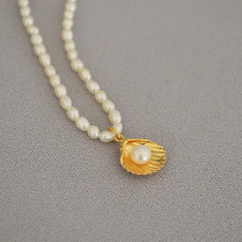 

New arrival Gold coin pendant freshwater rice grain pearl gentle retro collarbone chain short necklace