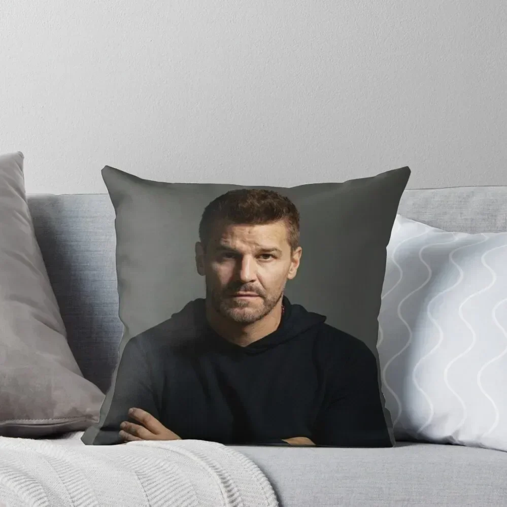 Декоративная подушка David Boreanaz 30x30 см