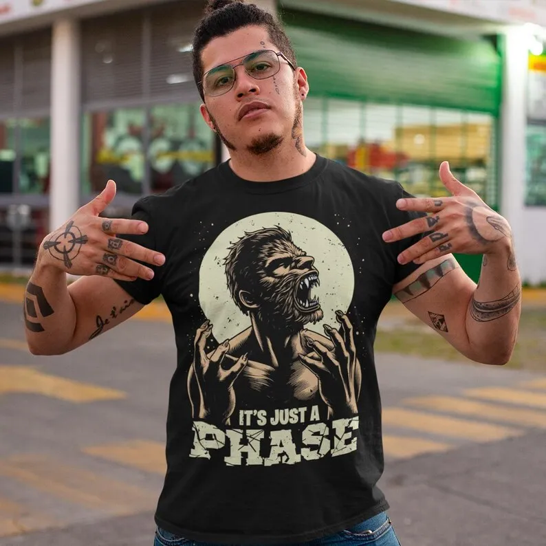 Футболка Werewolf It's Just A Phase — рубашка-трансформер