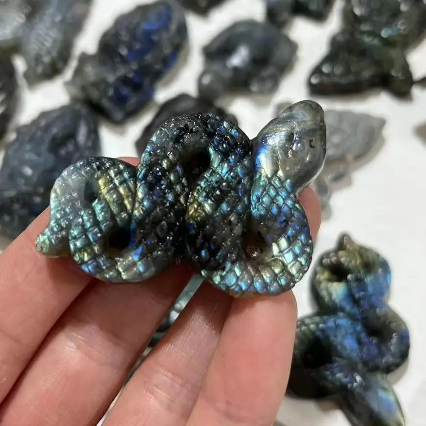 

1PC Natural Labradorite Snake Hand Carved High Quality Flashing Crystals Beautiful Gemstone for Home Decoration Collection