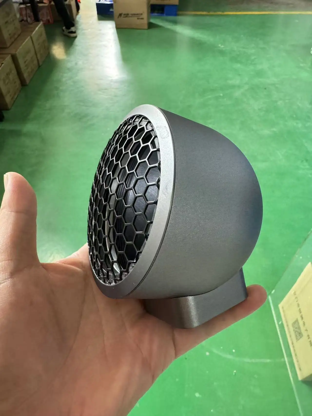 

Автомобильная аудиосистема, модифицированная алюминиевая основание тенорного динамика, цельнометаллическая трехчастотная опора тенора, приборный стол, A-образная стойка