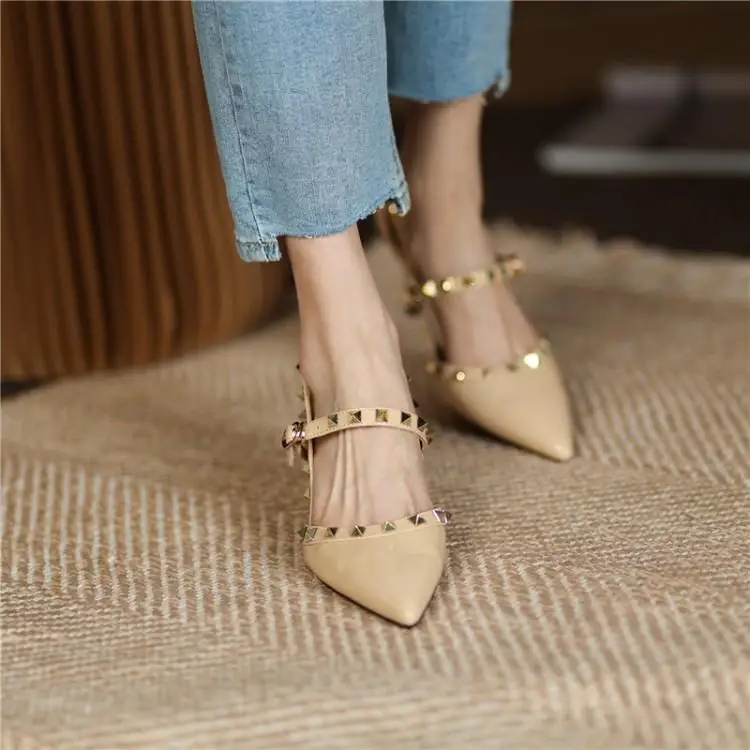 Сандалии Baotou женские на тонком каблуке босоножки высоком универсальные кожаные