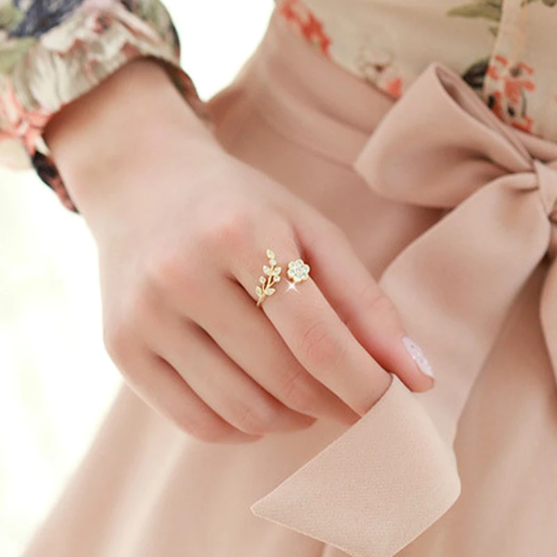 

Zircon Flowers Tail Rings for Women Pearl Wedding Band Girls Crystal Open Ring Party Jewelry Birthday Gift Engagement Bridal Set