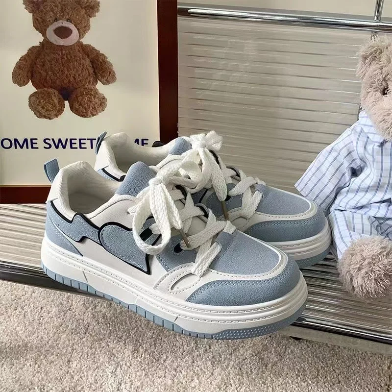 New women's leather leather small white shoes women's versatile platform platform original design casual breadboard shoes