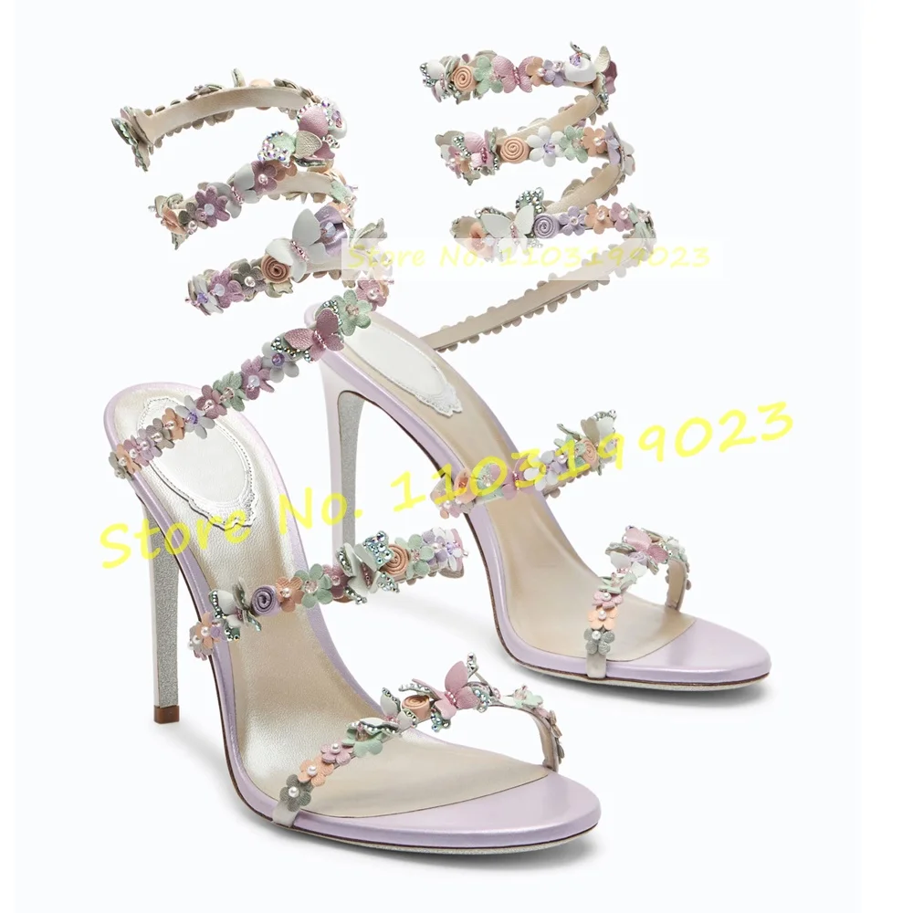 Туфли-лодочки с перекрестными ремешками и цветочным принтом