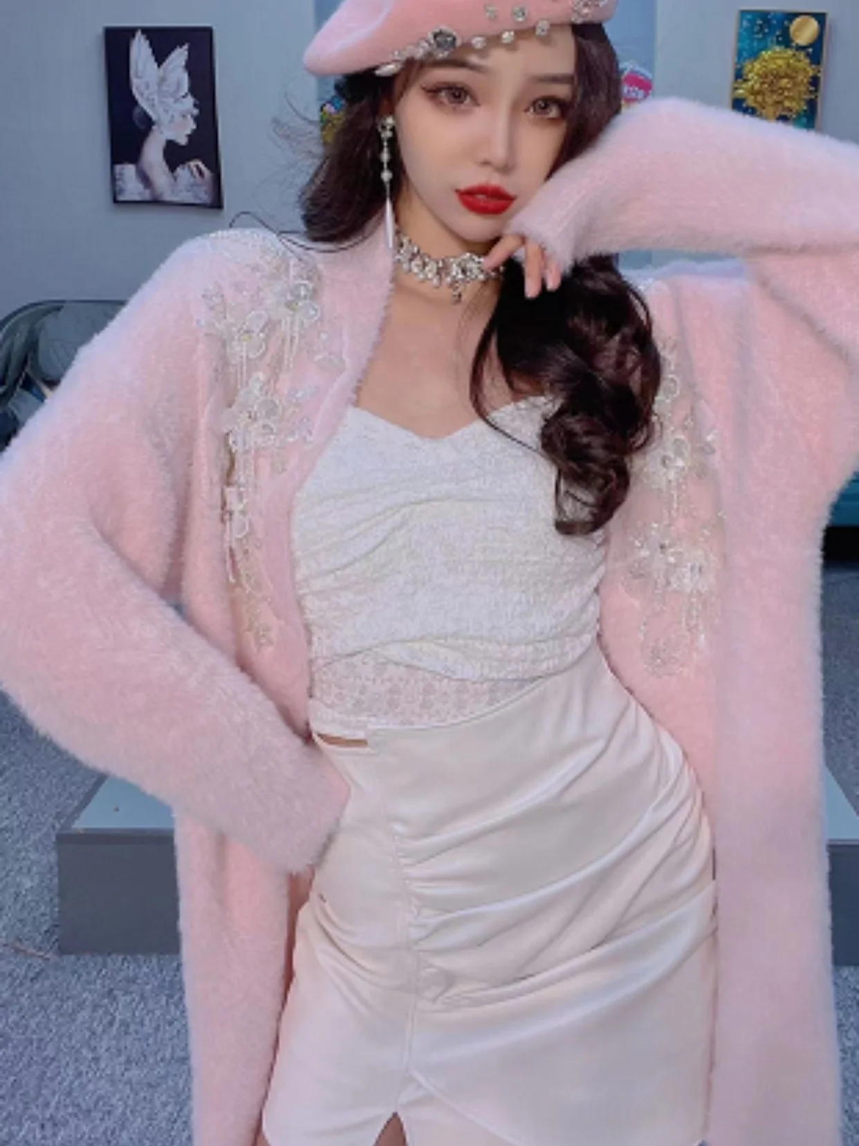 

French Sweet Beaded Flower Knitted Sweater Cardigan Women's New Mid length Mink Coat in Autumn and Winter 2022