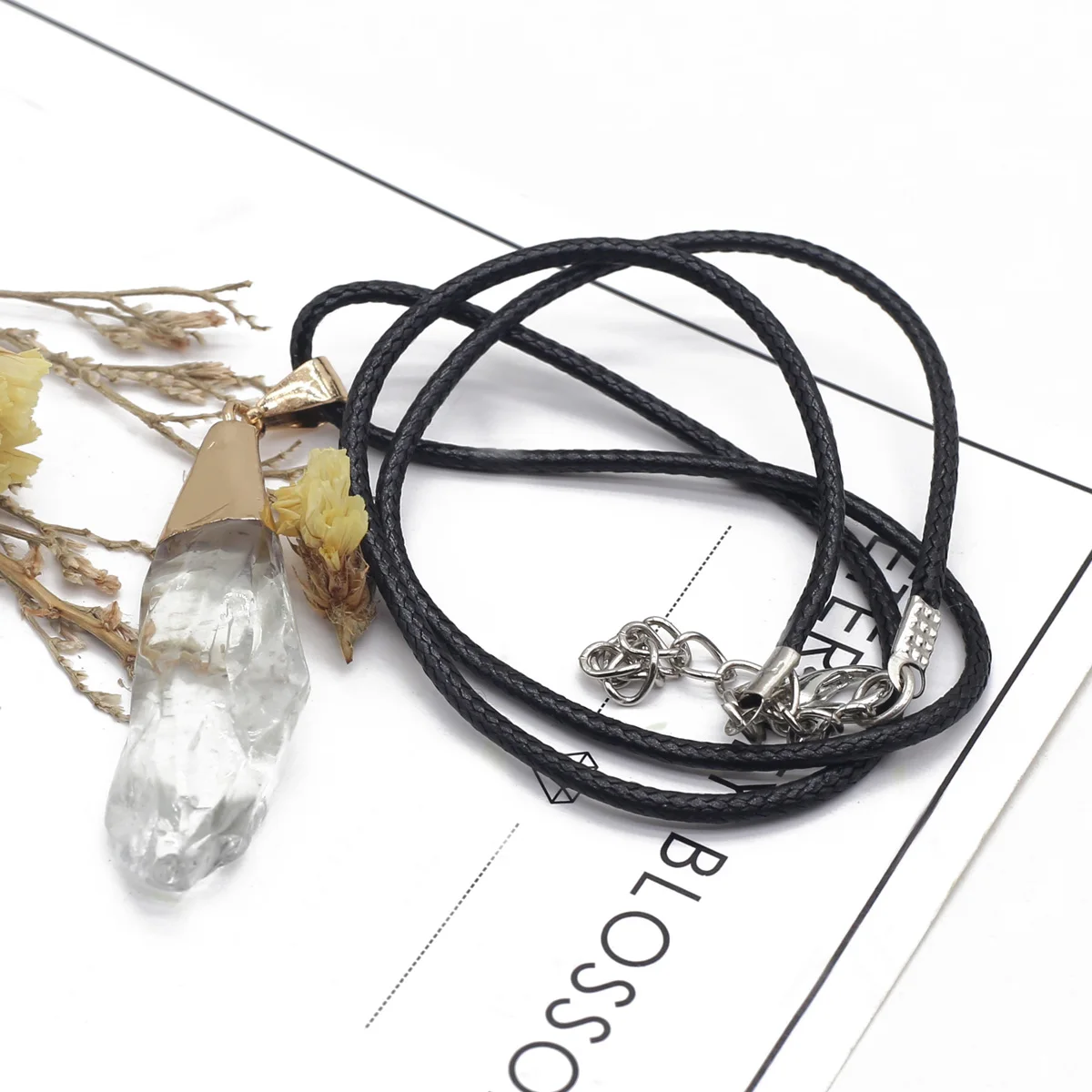

1pcs Natural Clear Quartz Stone Pendant Necklaces Rope Chains Crystals Raw Stone Necklace For Women Jewelry 15X42mm