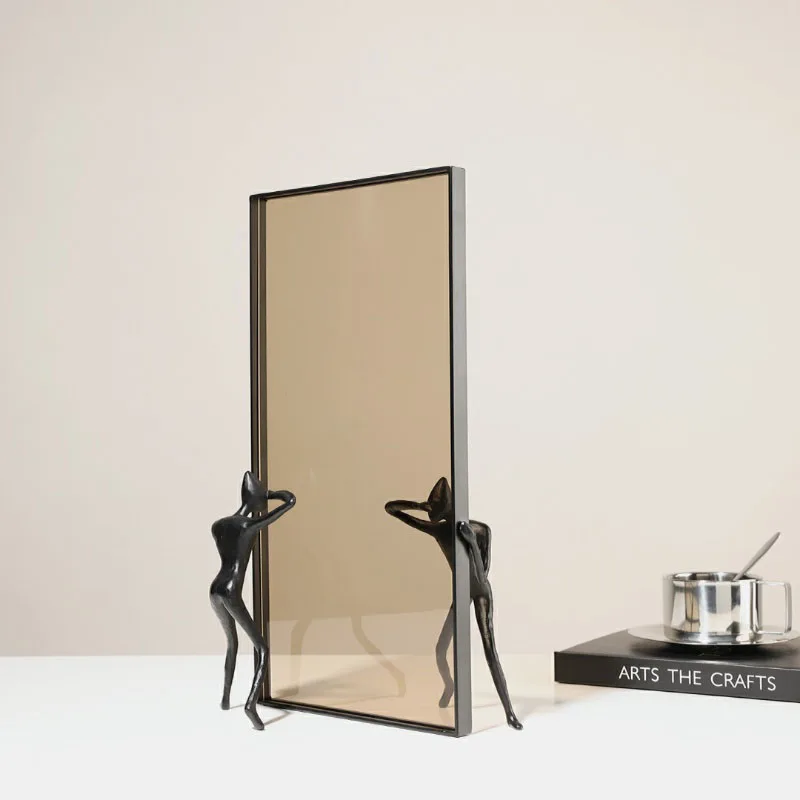 Статуэтка Leearts металлическая с акриловой рамкой