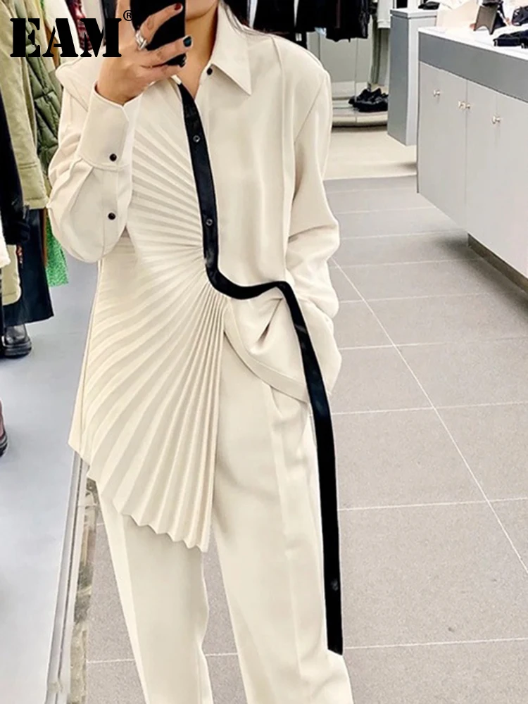 [EAM] Women Apricot Irregular Pleated Elegant Blouse New Lapel Long Sleeve Loose Fit Shirt Fashion Spring Autumn 2022 1DE8946