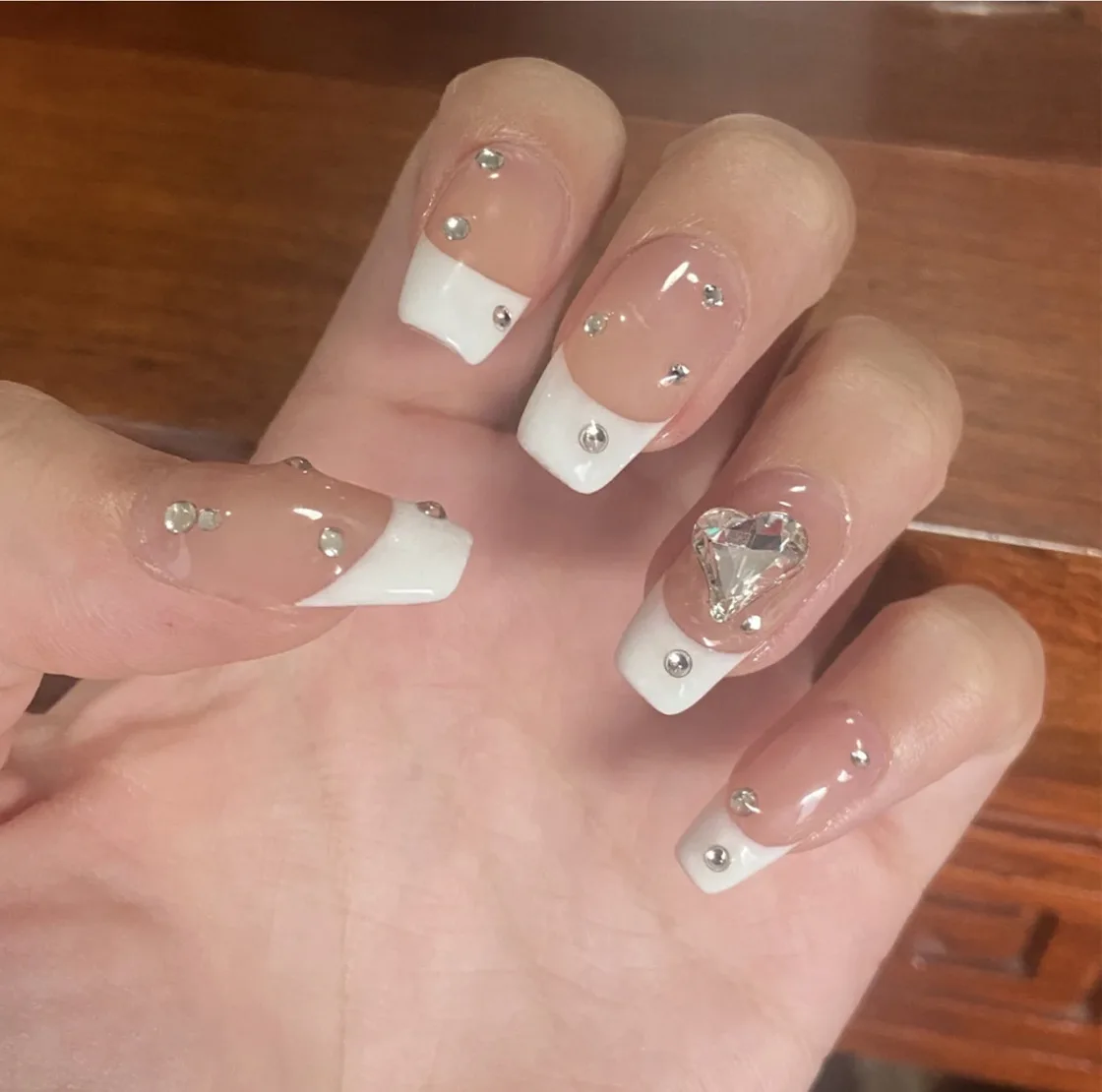 

French Heart Drill Fake Nails Wearing Nail Stickers Finished Nail Pieces 24 Pieces of Nail Stickers
