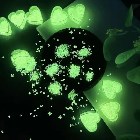 Светящиеся блестки 3 мм SEVENWELL для декора