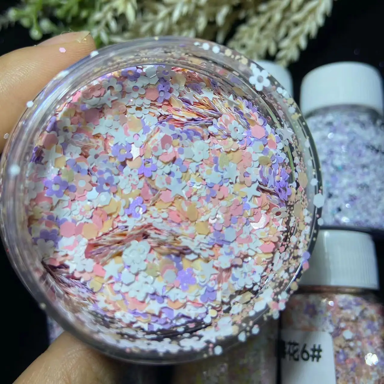 

1 Bag Kawaii Mini Flower Nail Art Sequin Charm Parts Dopamine Sparkly Glitter Flakes Manicure Tool For Professional Gel Nails *#