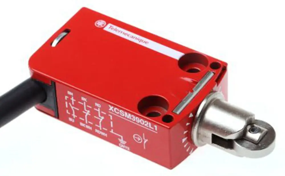 

NEW SCHNEIDER TELEMECANIQUE XCSM3902L1 Safety Limit Switch