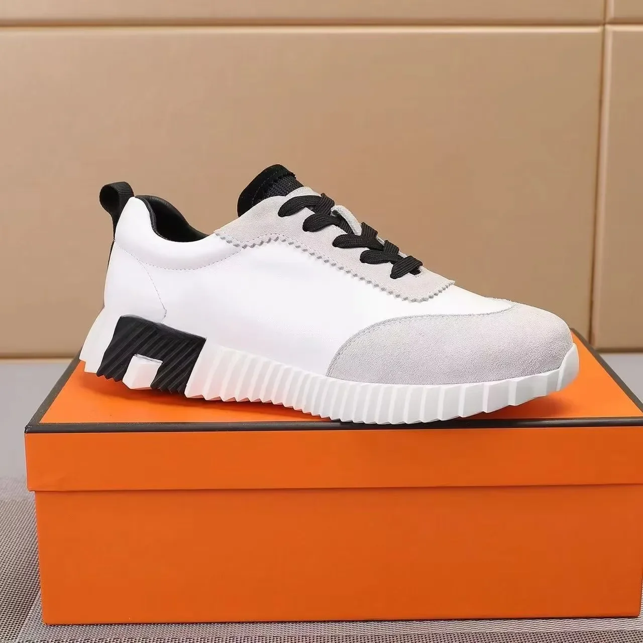 High-end Sneakers for Couples Designer Genuine Leather Shoes Men High Quality Women's Gift Luxury Brand Men's