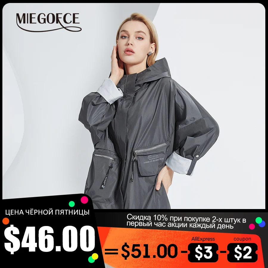 

MIEGOFCE 2022 Весна-осень новая мода женский тренч средней длины с капюшоном и надписью трехмерный карман на молнии декоративное женское пальто п...
