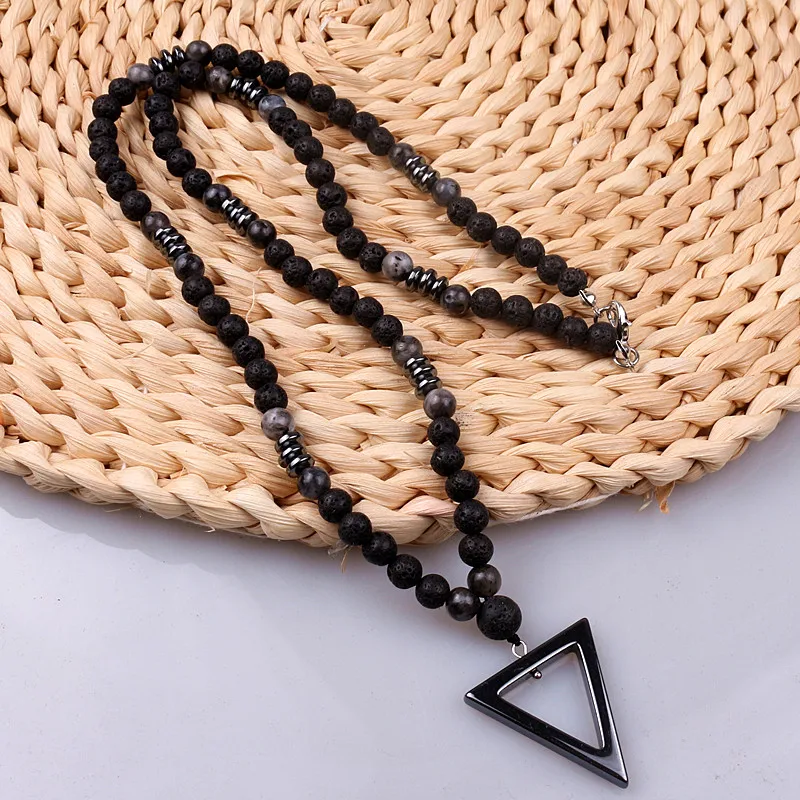 Ожерелье из натуральных камней