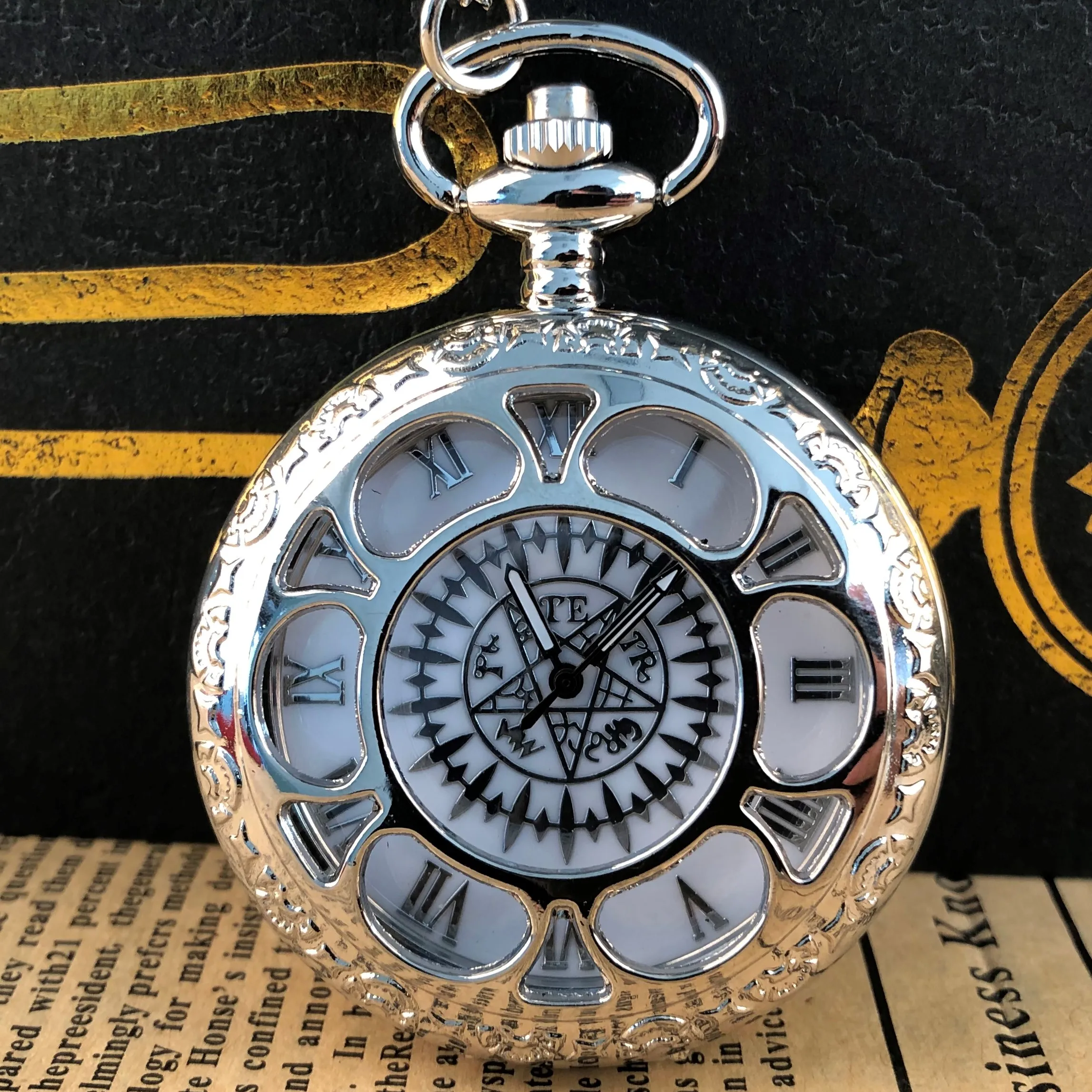 Классические Серебристые кварцевые карманные часы