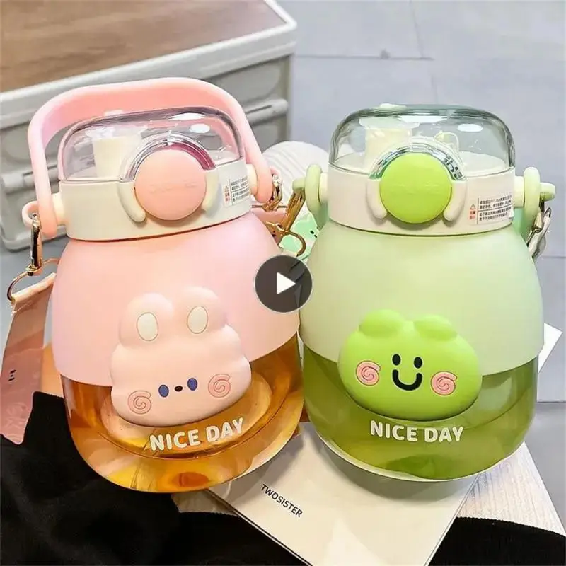 

Большая емкость, соломенная чашка, регулируемые ремни, портативная чашка для воды, милая портативная чашка для воды