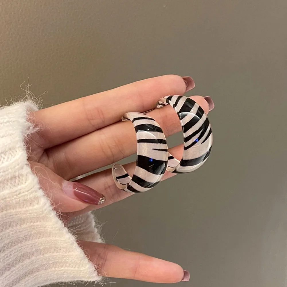 

Fashion Exaggerated Zebra Pattern Acrylic Earrings For Women Personality Hypoallergenic Ear Ring Party Jewelry 2022 New Trend
